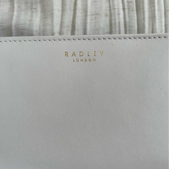 Radley London Wallet - Picture 8 of 8